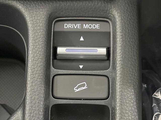 ヴェゼル ｅ：ＨＥＶ　Ｚ　登録済未使用車　９型メーカーナビ　全周囲カメラ　ホンダセンシング　ＢＳＭ　レーダークルーズ　電動リアゲート　ハーフレザーシート　コーナーセンサー　スマートキー　ＬＥＤヘッド　ＥＴＣ２．０（36枚目）