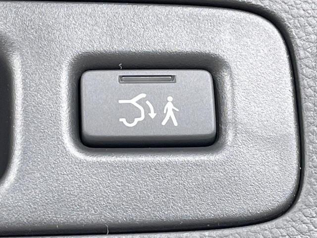 ヴェゼル ｅ：ＨＥＶ　Ｚ　登録済未使用車　９型メーカーナビ　全周囲カメラ　ホンダセンシング　ＢＳＭ　レーダークルーズ　電動リアゲート　ハーフレザーシート　コーナーセンサー　スマートキー　ＬＥＤヘッド　ＥＴＣ２．０（43枚目）