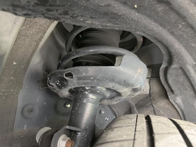 ヴォクシー ハイブリッドＳ－Ｚ　後席モニター　快適利便パッケージｈｉｇｈ　純正１０．５型ＤＡプラス　バックカメラ　ＢＳＭ　両側電動スライドドア　セーフティセンス　レーダークルーズ　電動リアゲート　禁煙車　前席中列シートヒーター（20枚目）