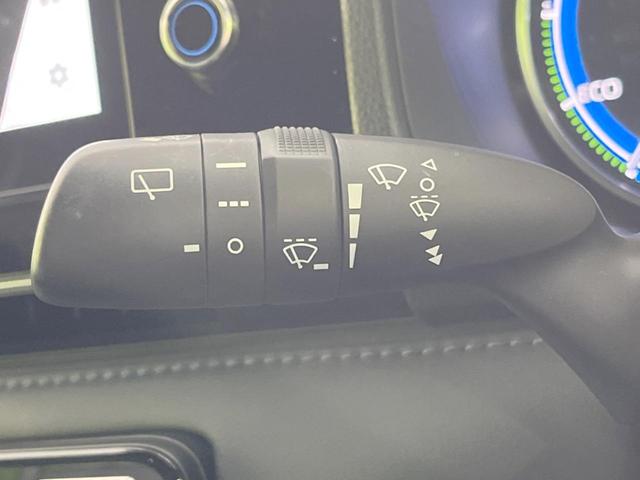 ヴォクシー ハイブリッドＳ－Ｚ　後席モニター　快適利便パッケージｈｉｇｈ　純正１０．５型ＤＡプラス　バックカメラ　ＢＳＭ　両側電動スライドドア　セーフティセンス　レーダークルーズ　電動リアゲート　禁煙車　前席中列シートヒーター（39枚目）