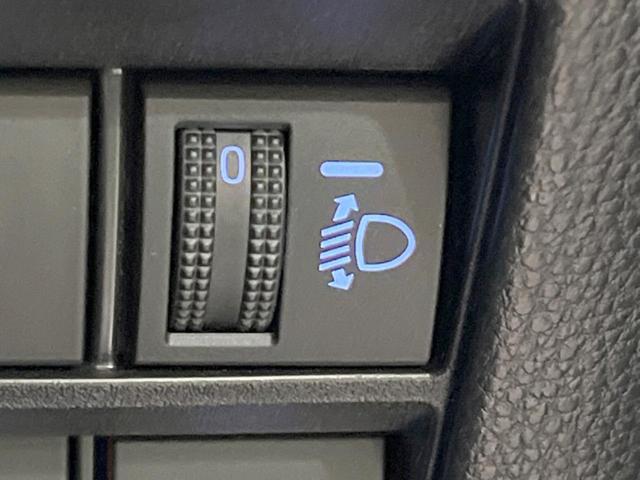 ヴォクシー ハイブリッドＳ－Ｚ　後席モニター　快適利便パッケージｈｉｇｈ　純正１０．５型ＤＡプラス　バックカメラ　ＢＳＭ　両側電動スライドドア　セーフティセンス　レーダークルーズ　電動リアゲート　禁煙車　前席中列シートヒーター（47枚目）