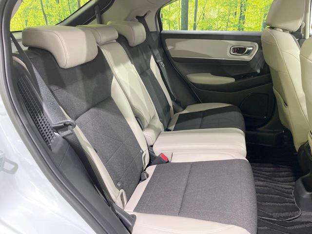 ヴェゼル ｅ：ＨＥＶ　Ｚ　９型メーカーナビ　全周囲カメラ　ホンダセンシング　レーダークルーズ　ＢＳＭ　禁煙車　電動リアゲート　ハーフレザーシート　ドラレコ　コーナーセンサー　スマートキー　ＬＥＤヘッド　ＥＴＣ２．０（9枚目）