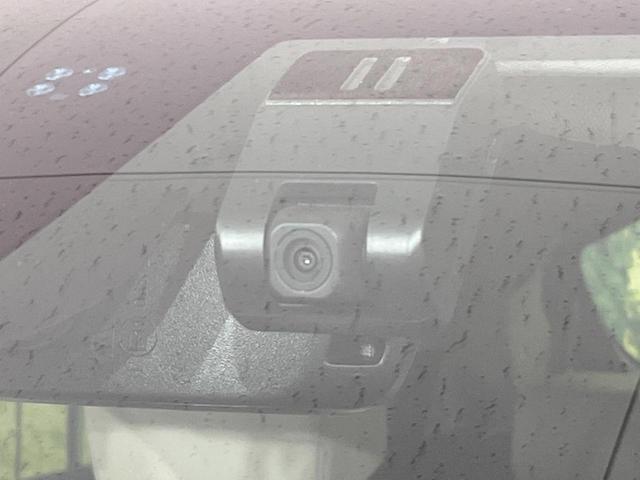 ヴェゼル ｅ：ＨＥＶ　Ｚ　９型メーカーナビ　全周囲カメラ　ホンダセンシング　レーダークルーズ　ＢＳＭ　禁煙車　電動リアゲート　ハーフレザーシート　ドラレコ　コーナーセンサー　スマートキー　ＬＥＤヘッド　ＥＴＣ２．０（23枚目）