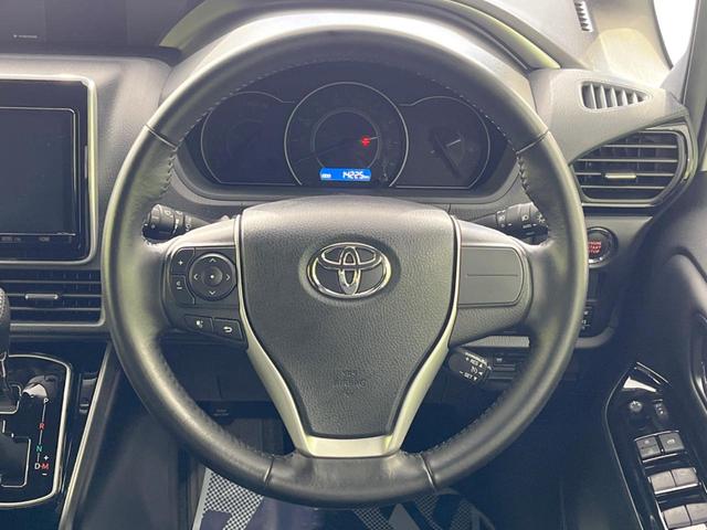 ヴォクシー ＺＳ　煌ＩＩＩ　両側電動スライドドア　純正９型ナビ　バックカメラ　セーフティセンス　禁煙車　ハーフレザーシート　ビルトインＥＴＣ　前後ドラレコ　ＬＥＤヘッド／フォグ　リアオートエアコン　クルコン　純正１６インチＡＷ（12枚目）