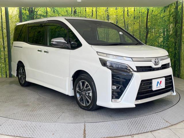 ヴォクシー ＺＳ　煌ＩＩＩ　両側電動スライドドア　純正９型ナビ　バックカメラ　セーフティセンス　禁煙車　ハーフレザーシート　ビルトインＥＴＣ　前後ドラレコ　ＬＥＤヘッド／フォグ　リアオートエアコン　クルコン　純正１６インチＡＷ（17枚目）