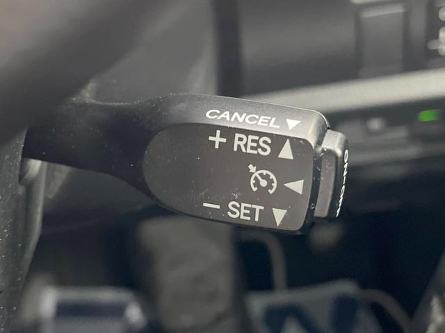 ヴォクシー ＺＳ　煌ＩＩＩ　両側電動スライドドア　純正９型ナビ　バックカメラ　セーフティセンス　禁煙車　ハーフレザーシート　ビルトインＥＴＣ　前後ドラレコ　ＬＥＤヘッド／フォグ　リアオートエアコン　クルコン　純正１６インチＡＷ（32枚目）