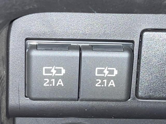 ヴォクシー ＺＳ　煌ＩＩＩ　両側電動スライドドア　純正９型ナビ　バックカメラ　セーフティセンス　禁煙車　ハーフレザーシート　ビルトインＥＴＣ　前後ドラレコ　ＬＥＤヘッド／フォグ　リアオートエアコン　クルコン　純正１６インチＡＷ（41枚目）