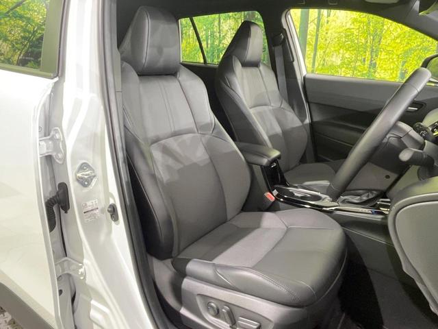 カローラクロス ハイブリッド Z ガラスルーフ トヨタチームメイト 禁煙車 純正10.5型ナビ付DA 全周囲カメラ セーフティセンス ブラインドスポット レーダークルーズ 100V電源 ワイヤレス充電 ハーフレザーシート ETC2.0(8枚目)