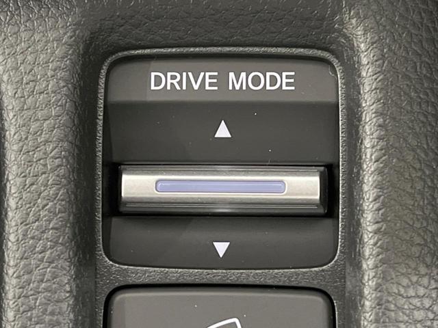 ヴェゼル ｅ：ＨＥＶ　Ｚ　登録済未使用車　メーカー９型ナビ　全周囲カメラ　プレミアムオーディオ　ホンダセンシング　アダプティブクルーズ　ＥＴＣ２．０　フルセグ　ワイヤレス充電　ハーフレザーシート　ハンズフリーパワーバックドア（26枚目）