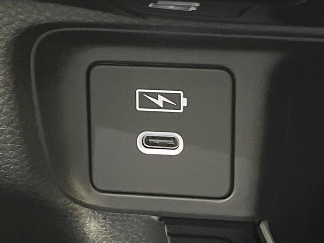 ヴェゼル ｅ：ＨＥＶ　Ｚ　登録済未使用車　メーカー９型ナビ　全周囲カメラ　プレミアムオーディオ　ホンダセンシング　アダプティブクルーズ　ＥＴＣ２．０　フルセグ　ワイヤレス充電　ハーフレザーシート　ハンズフリーパワーバックドア（44枚目）