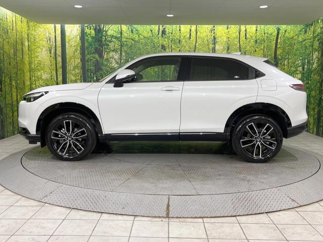 ヴェゼル ｅ：ＨＥＶ　Ｚ　登録済未使用車　メーカー９型ナビ　全周囲カメラ　プレミアムオーディオ　ホンダセンシング　アダプティブクルーズ　ＥＴＣ２．０　フルセグ　ワイヤレス充電　ハーフレザーシート　ハンズフリーパワーバックドア（57枚目）