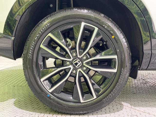 ヴェゼル ｅ：ＨＥＶ　Ｚ　登録済未使用車　メーカー９型ナビ　全周囲カメラ　プレミアムオーディオ　ホンダセンシング　アダプティブクルーズ　ＥＴＣ２．０　フルセグ　ワイヤレス充電　ハーフレザーシート　ハンズフリーパワーバックドア（61枚目）