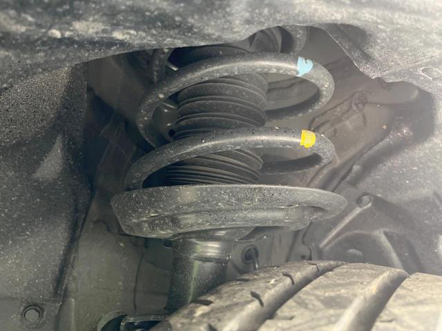 ハリアーハイブリッド Z レザーパッケージ 調光パノラマルーフ 12.3型ナビ 全周囲カメラ JBLサウンド セーフティセンス レーダークルーズ BSM 禁煙車 デジタルインナーミラー 電動リアゲート レザーシート 前席シートエアコン ドラレコ(20枚目)