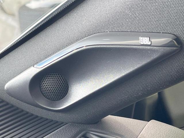 ハリアーハイブリッド Z レザーパッケージ 調光パノラマルーフ 12.3型ナビ 全周囲カメラ JBLサウンド セーフティセンス レーダークルーズ BSM 禁煙車 デジタルインナーミラー 電動リアゲート レザーシート 前席シートエアコン ドラレコ(31枚目)