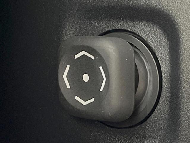 ハリアーハイブリッド Z レザーパッケージ 調光パノラマルーフ 12.3型ナビ 全周囲カメラ JBLサウンド セーフティセンス レーダークルーズ BSM 禁煙車 デジタルインナーミラー 電動リアゲート レザーシート 前席シートエアコン ドラレコ(41枚目)