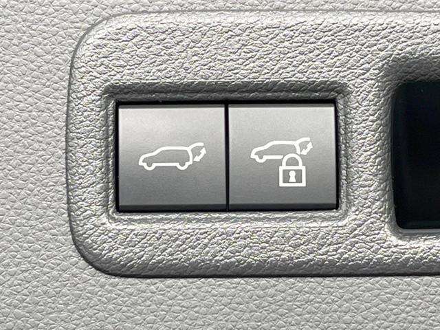 ハリアーハイブリッド Z レザーパッケージ 調光パノラマルーフ 12.3型ナビ 全周囲カメラ JBLサウンド セーフティセンス レーダークルーズ BSM 禁煙車 デジタルインナーミラー 電動リアゲート レザーシート 前席シートエアコン ドラレコ(47枚目)