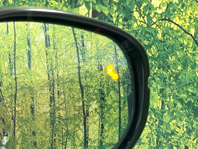 オデッセイハイブリッド e:HEVアブソルート・EX 後席モニター 純正10型ナビ 全周囲カメラ 両側電動スライドドア 100V電源 ホンダセンシング BSM 禁煙車 電動リアゲート ハーフレザーシート シートヒーター パワーシート 前後ドラレコ(6枚目)