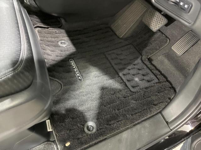 オデッセイハイブリッド e:HEVアブソルート・EX 後席モニター 純正10型ナビ 全周囲カメラ 両側電動スライドドア 100V電源 ホンダセンシング BSM 禁煙車 電動リアゲート ハーフレザーシート シートヒーター パワーシート 前後ドラレコ(26枚目)