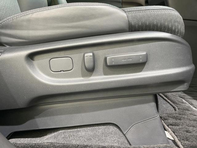 オデッセイハイブリッド e:HEVアブソルート・EX 後席モニター 純正10型ナビ 全周囲カメラ 両側電動スライドドア 100V電源 ホンダセンシング BSM 禁煙車 電動リアゲート ハーフレザーシート シートヒーター パワーシート 前後ドラレコ(35枚目)