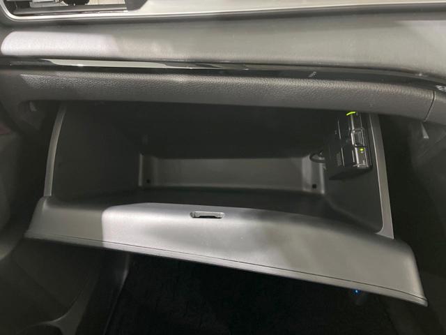 オデッセイハイブリッド e:HEVアブソルート・EX 後席モニター 純正10型ナビ 全周囲カメラ 両側電動スライドドア 100V電源 ホンダセンシング BSM 禁煙車 電動リアゲート ハーフレザーシート シートヒーター パワーシート 前後ドラレコ(50枚目)