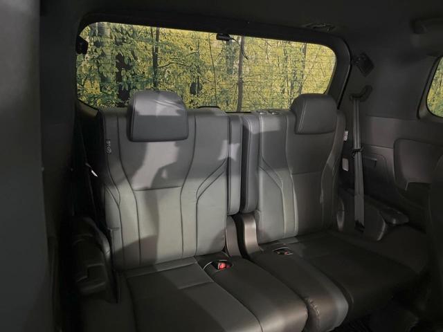 ３列目シートはもちろん状態良好☆大人でもゆったりと座って頂けますので、大人数でのお出かけもラクラクです♪ご家族で、気の知れた仲間で、ドライブに行くのが楽しみですね♪