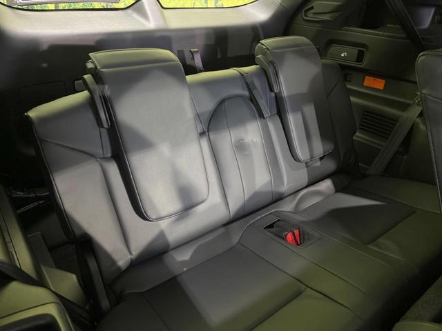 アウトランダーPHEV P パノラマサンルーフ メーカー9型ナビ 全周囲カメラ BOSEサウンド ルーフレール 100V電源 マイパイロット eアシスト 禁煙車 電動リアゲート レザーシート コーナーセンサー LEDヘッド(10枚目)