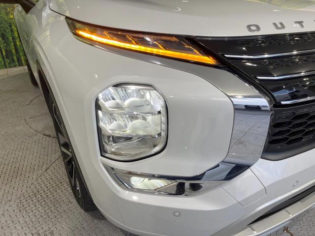 アウトランダーPHEV P パノラマサンルーフ メーカー9型ナビ 全周囲カメラ BOSEサウンド ルーフレール 100V電源 マイパイロット eアシスト 禁煙車 電動リアゲート レザーシート コーナーセンサー LEDヘッド(13枚目)