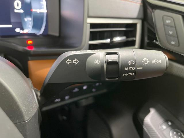 アウトランダーPHEV P パノラマサンルーフ メーカー9型ナビ 全周囲カメラ BOSEサウンド ルーフレール 100V電源 マイパイロット eアシスト 禁煙車 電動リアゲート レザーシート コーナーセンサー LEDヘッド(34枚目)