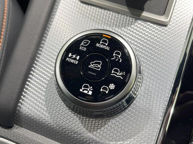 アウトランダーPHEV P パノラマサンルーフ メーカー9型ナビ 全周囲カメラ BOSEサウンド ルーフレール 100V電源 マイパイロット eアシスト 禁煙車 電動リアゲート レザーシート コーナーセンサー LEDヘッド(40枚目)