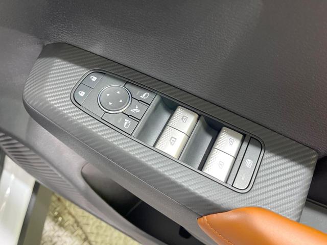 アウトランダーPHEV P パノラマサンルーフ メーカー9型ナビ 全周囲カメラ BOSEサウンド ルーフレール 100V電源 マイパイロット eアシスト 禁煙車 電動リアゲート レザーシート コーナーセンサー LEDヘッド(49枚目)