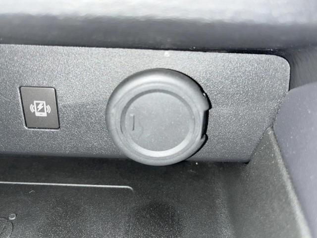 アウトランダーPHEV P パノラマサンルーフ メーカー9型ナビ 全周囲カメラ BOSEサウンド ルーフレール 100V電源 マイパイロット eアシスト 禁煙車 電動リアゲート レザーシート コーナーセンサー LEDヘッド(50枚目)