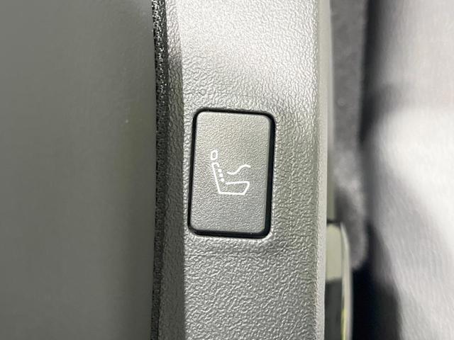 アウトランダーPHEV P パノラマサンルーフ メーカー9型ナビ 全周囲カメラ BOSEサウンド ルーフレール 100V電源 マイパイロット eアシスト 禁煙車 電動リアゲート レザーシート コーナーセンサー LEDヘッド(57枚目)