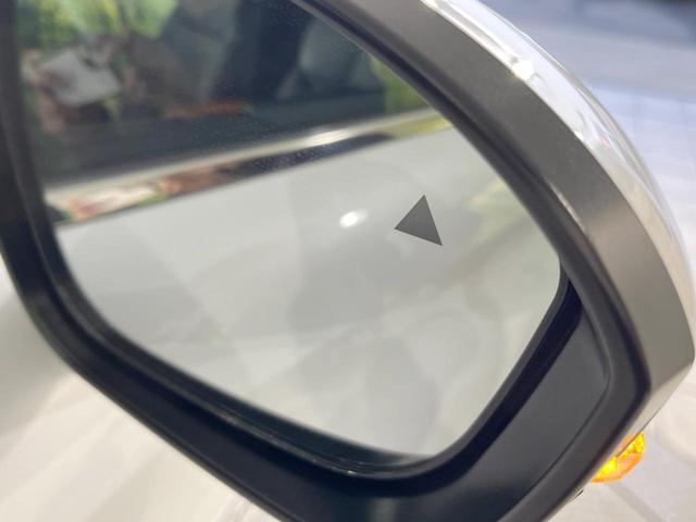 アウトランダーPHEV P パノラマサンルーフ メーカー9型ナビ 全周囲カメラ BOSEサウンド ルーフレール 100V電源 マイパイロット eアシスト 禁煙車 電動リアゲート レザーシート コーナーセンサー LEDヘッド(73枚目)