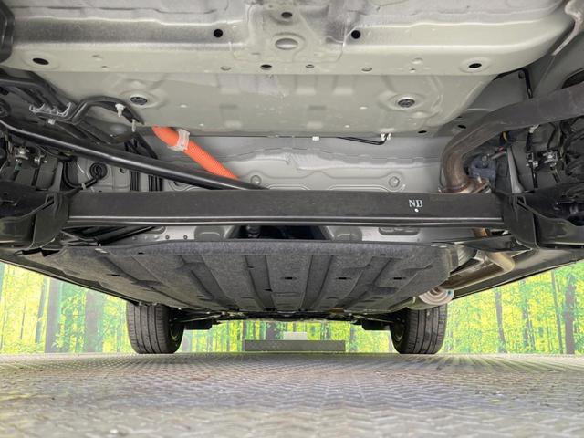 ヴェゼル ｅ：ＨＥＶ　ＰＬａＹ　パノラマルーフ　メーカー９型ナビ　バックカメラ　ホンダセンシング　ＢＳＭ　禁煙　電動リアゲート　ハーフレザーシート　デジタルインナーミラー　コーナーセンサー　シートヒーター　置くだけ充電　ＬＥＤヘッド（19枚目）