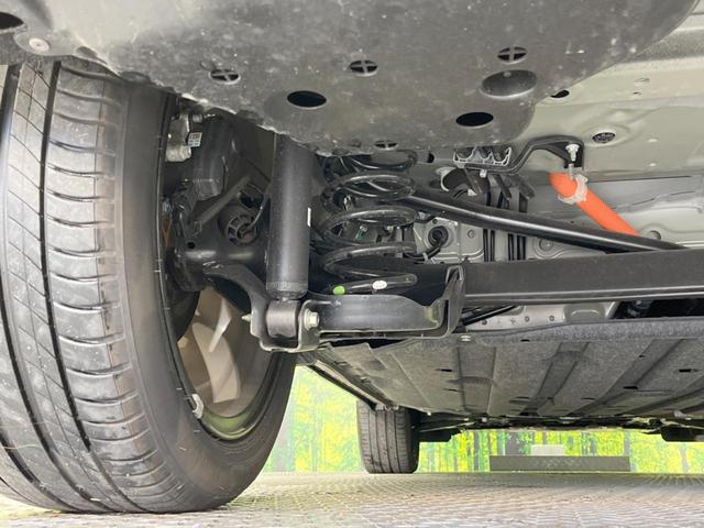 ヴェゼル ｅ：ＨＥＶ　ＰＬａＹ　パノラマルーフ　メーカー９型ナビ　バックカメラ　ホンダセンシング　ＢＳＭ　禁煙　電動リアゲート　ハーフレザーシート　デジタルインナーミラー　コーナーセンサー　シートヒーター　置くだけ充電　ＬＥＤヘッド（21枚目）