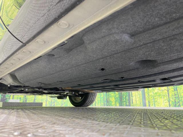 ヴェゼル ｅ：ＨＥＶ　ＰＬａＹ　パノラマルーフ　メーカー９型ナビ　バックカメラ　ホンダセンシング　ＢＳＭ　禁煙　電動リアゲート　ハーフレザーシート　デジタルインナーミラー　コーナーセンサー　シートヒーター　置くだけ充電　ＬＥＤヘッド（23枚目）