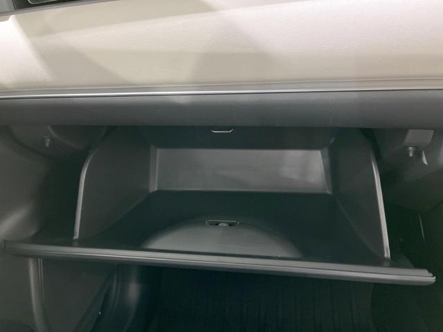 ヴェゼル ｅ：ＨＥＶ　ＰＬａＹ　パノラマルーフ　メーカー９型ナビ　バックカメラ　ホンダセンシング　ＢＳＭ　禁煙　電動リアゲート　ハーフレザーシート　デジタルインナーミラー　コーナーセンサー　シートヒーター　置くだけ充電　ＬＥＤヘッド（36枚目）