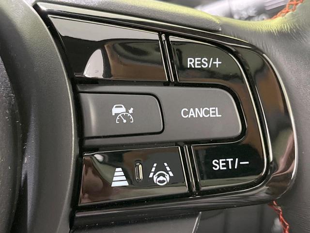 ヴェゼル ｅ：ＨＥＶ　ＰＬａＹ　パノラマルーフ　メーカー９型ナビ　バックカメラ　ホンダセンシング　ＢＳＭ　禁煙　電動リアゲート　ハーフレザーシート　デジタルインナーミラー　コーナーセンサー　シートヒーター　置くだけ充電　ＬＥＤヘッド（44枚目）