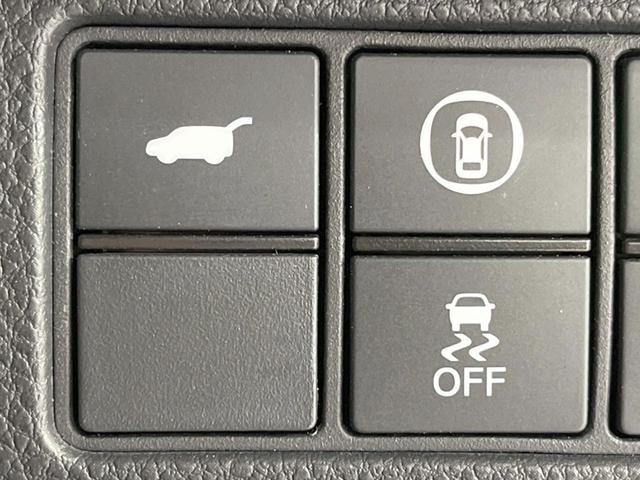 ヴェゼル ｅ：ＨＥＶ　ＰＬａＹ　パノラマルーフ　メーカー９型ナビ　バックカメラ　ホンダセンシング　ＢＳＭ　禁煙　電動リアゲート　ハーフレザーシート　デジタルインナーミラー　コーナーセンサー　シートヒーター　置くだけ充電　ＬＥＤヘッド（52枚目）