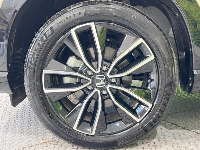 ヴェゼル ｅ：ＨＥＶ　ＰＬａＹ　パノラマルーフ　メーカー９型ナビ　バックカメラ　ホンダセンシング　ＢＳＭ　禁煙　電動リアゲート　ハーフレザーシート　デジタルインナーミラー　コーナーセンサー　シートヒーター　置くだけ充電　ＬＥＤヘッド（66枚目）