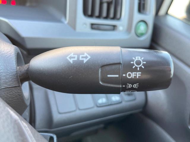 ステップワゴン G Lパッケージ 両側電動スライドドア HDDナビ リアスポイラー 禁煙車 ビルトインETC オートエアコン Bluetooth再生 CD DVD再生 地デジ 8人乗り キーレスアクセス(35枚目)