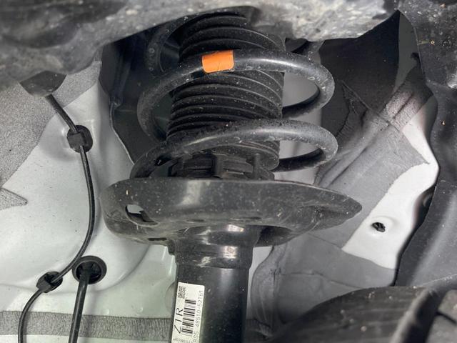 シエンタ ハイブリッドＺ　両側電動スライドドア　１０．５型ナビ付ＤＡ　全周囲カメラ　セーフティセンス　ＢＳＭ　禁煙車　ドラレコ　コーナーセンサー　スマートキー　ＬＥＤヘッド　ビルトインＥＴＣ　オートハイビーム　撥水シート（20枚目）