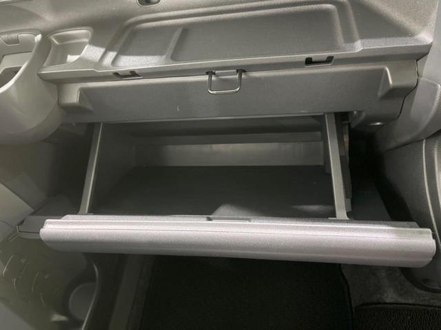 シエンタ ハイブリッドＺ　両側電動スライドドア　１０．５型ナビ付ＤＡ　全周囲カメラ　セーフティセンス　ＢＳＭ　禁煙車　ドラレコ　コーナーセンサー　スマートキー　ＬＥＤヘッド　ビルトインＥＴＣ　オートハイビーム　撥水シート（33枚目）