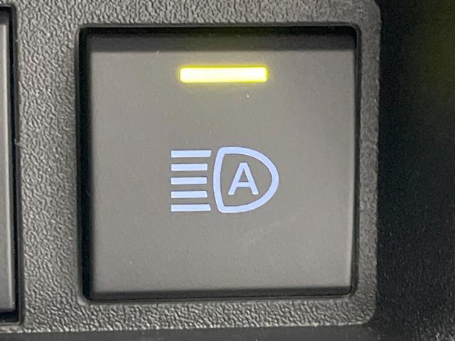 シエンタ ハイブリッドＺ　両側電動スライドドア　１０．５型ナビ付ＤＡ　全周囲カメラ　セーフティセンス　ＢＳＭ　禁煙車　ドラレコ　コーナーセンサー　スマートキー　ＬＥＤヘッド　ビルトインＥＴＣ　オートハイビーム　撥水シート（41枚目）