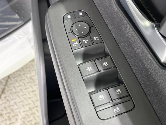 セレナ e-パワー ハイウェイスターV 登録済未使用車 メーカー12.3型ナビ 全周囲カメラ プロパイロット エマージェンシーブレーキ デジタルインナーミラー BSM コーナーセンサー LEDヘッド/フォグ ワイヤレス充電 ETC2.0(51枚目)