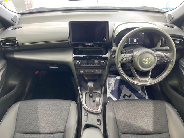 ヤリスクロス Ｚ　メーカー８型ナビ付ＤＡ　全周囲カメラ　セーフティセンス　禁煙車　ＢＳＭ　ハーフレザーシート　パワーシート　シートヒーター　ドラレコ　コーナーセンサー　スマートキー　ＬＥＤヘッド　純正１８インチＡＷ（2枚目）