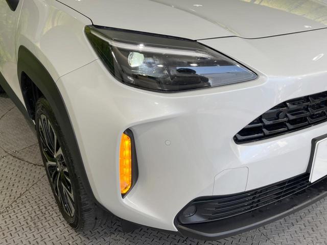 ヤリスクロス Ｚ　メーカー８型ナビ付ＤＡ　全周囲カメラ　セーフティセンス　禁煙車　ＢＳＭ　ハーフレザーシート　パワーシート　シートヒーター　ドラレコ　コーナーセンサー　スマートキー　ＬＥＤヘッド　純正１８インチＡＷ（12枚目）