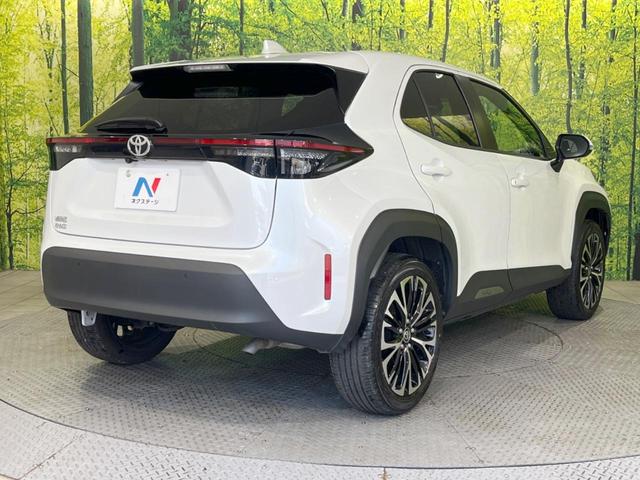 ヤリスクロス Ｚ　メーカー８型ナビ付ＤＡ　全周囲カメラ　セーフティセンス　禁煙車　ＢＳＭ　ハーフレザーシート　パワーシート　シートヒーター　ドラレコ　コーナーセンサー　スマートキー　ＬＥＤヘッド　純正１８インチＡＷ（17枚目）