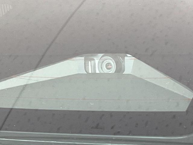 ヤリスクロス Ｚ　メーカー８型ナビ付ＤＡ　全周囲カメラ　セーフティセンス　禁煙車　ＢＳＭ　ハーフレザーシート　パワーシート　シートヒーター　ドラレコ　コーナーセンサー　スマートキー　ＬＥＤヘッド　純正１８インチＡＷ（31枚目）