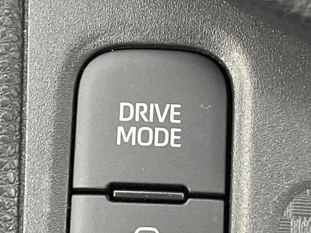 ヤリスクロス Ｚ　メーカー８型ナビ付ＤＡ　全周囲カメラ　セーフティセンス　禁煙車　ＢＳＭ　ハーフレザーシート　パワーシート　シートヒーター　ドラレコ　コーナーセンサー　スマートキー　ＬＥＤヘッド　純正１８インチＡＷ（49枚目）